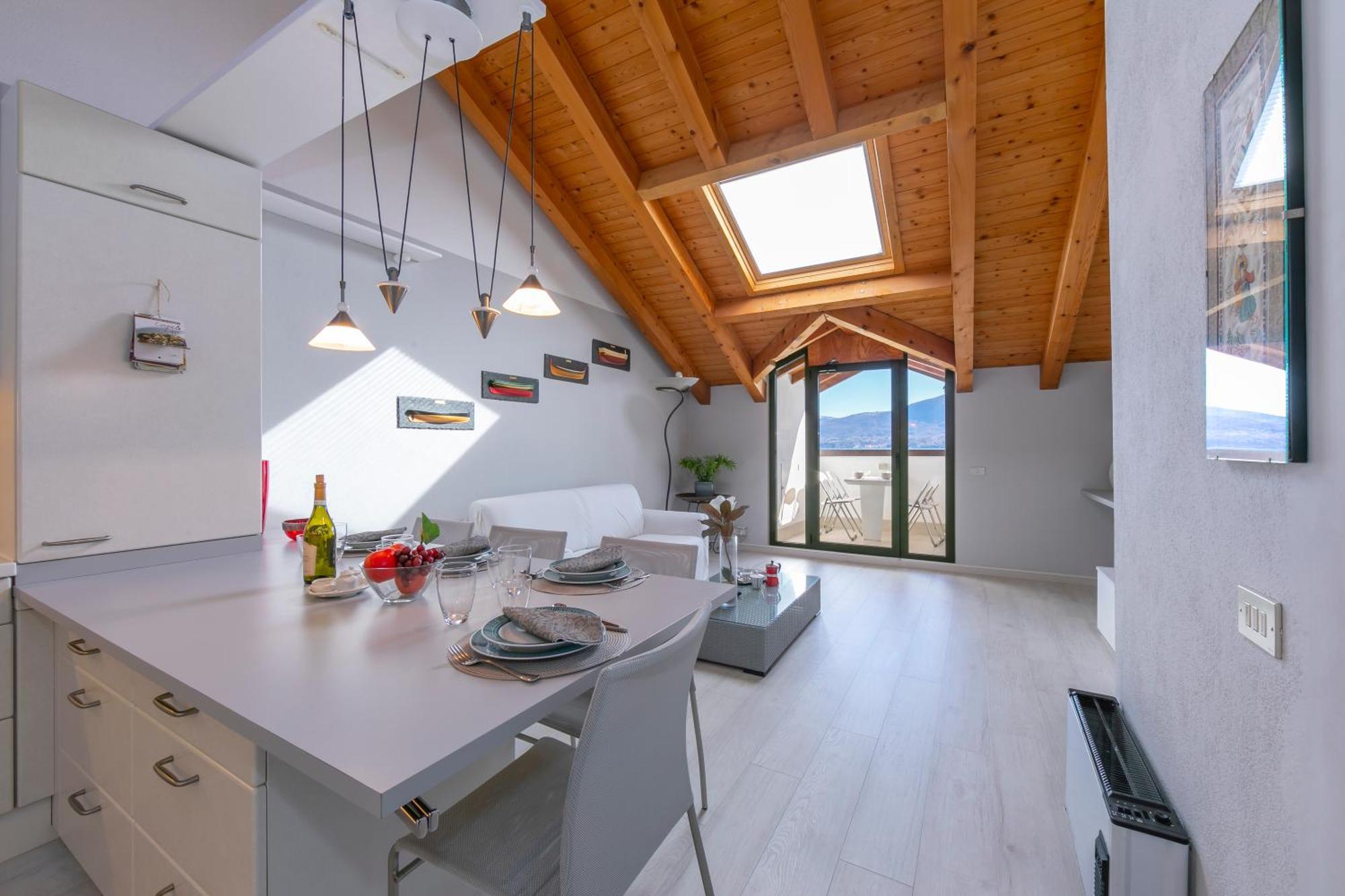 Blu Lake Apartment On Ghiffa Beach - Happy Rentals Luaran gambar